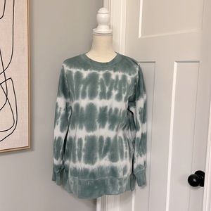 Oversized Women’s Tie Dye Sweatshirt - Small